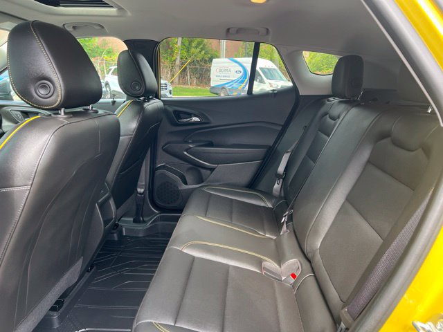 Used 2025 Chevrolet Trax ACTIV w/ Sunroof Package FWD image 16