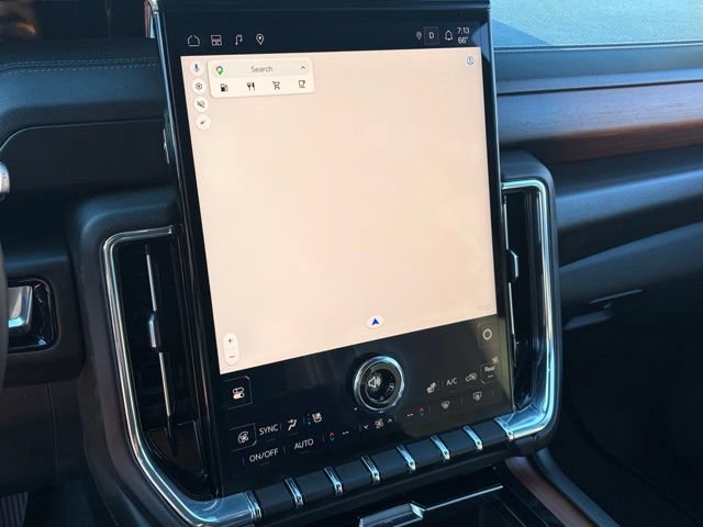 Used 2025 GMC Yukon XL Denali RWD image 22