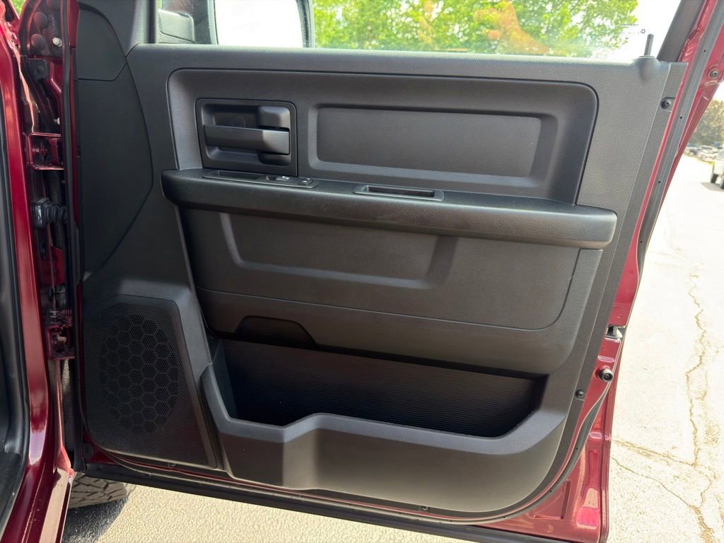 Used 2017 RAM 1500 ST w/ SXT Appearance Group AWD/4WD image 24