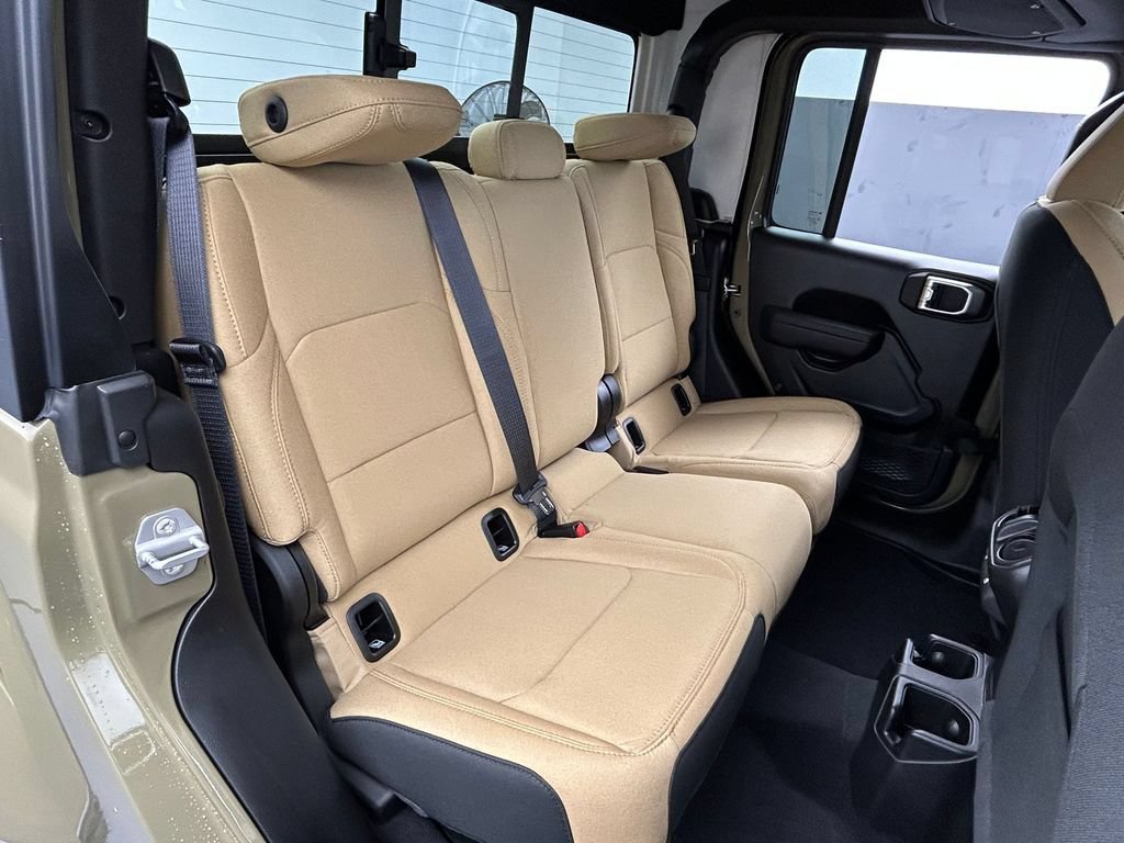 New 2026 Jeep Gladiator Willys AWD/4WD image 34