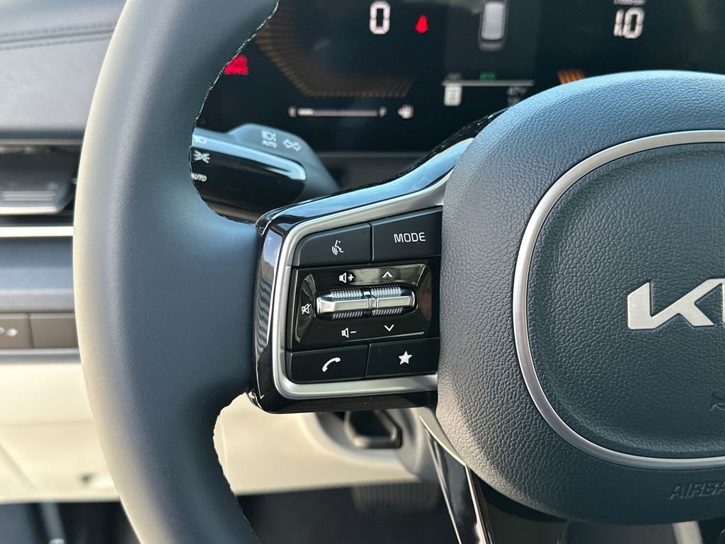 New 2026 Kia Carnival EX FWD image 22