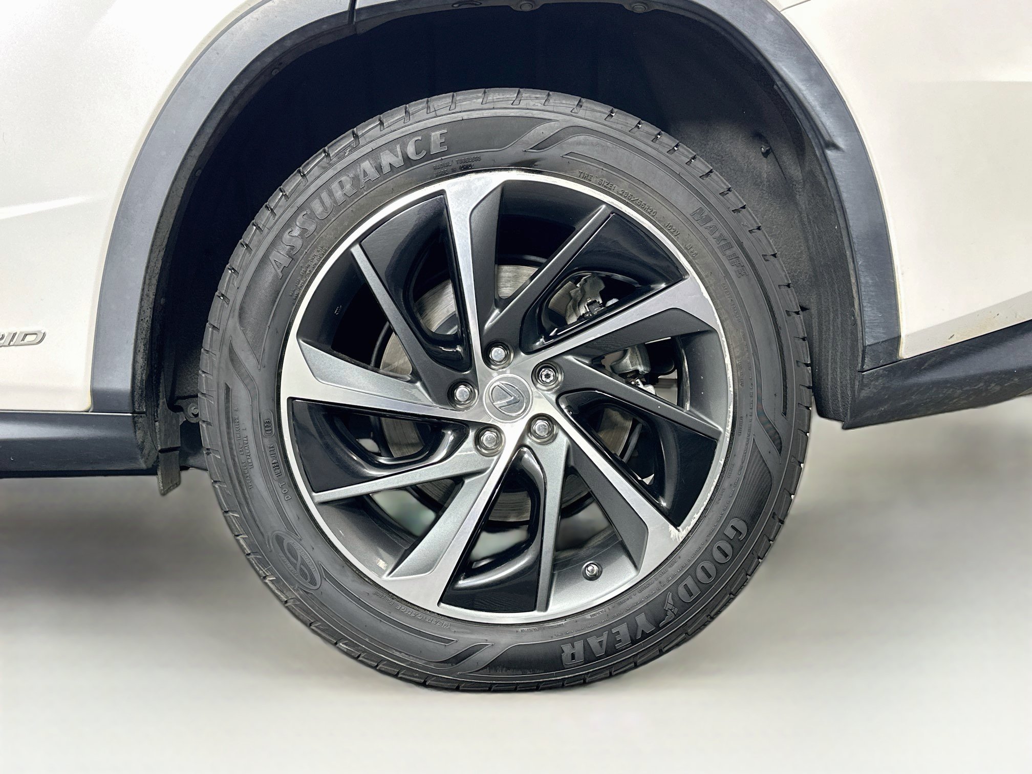 Used 2017 Lexus RX 450h AWD w/ Luxury Package image 11