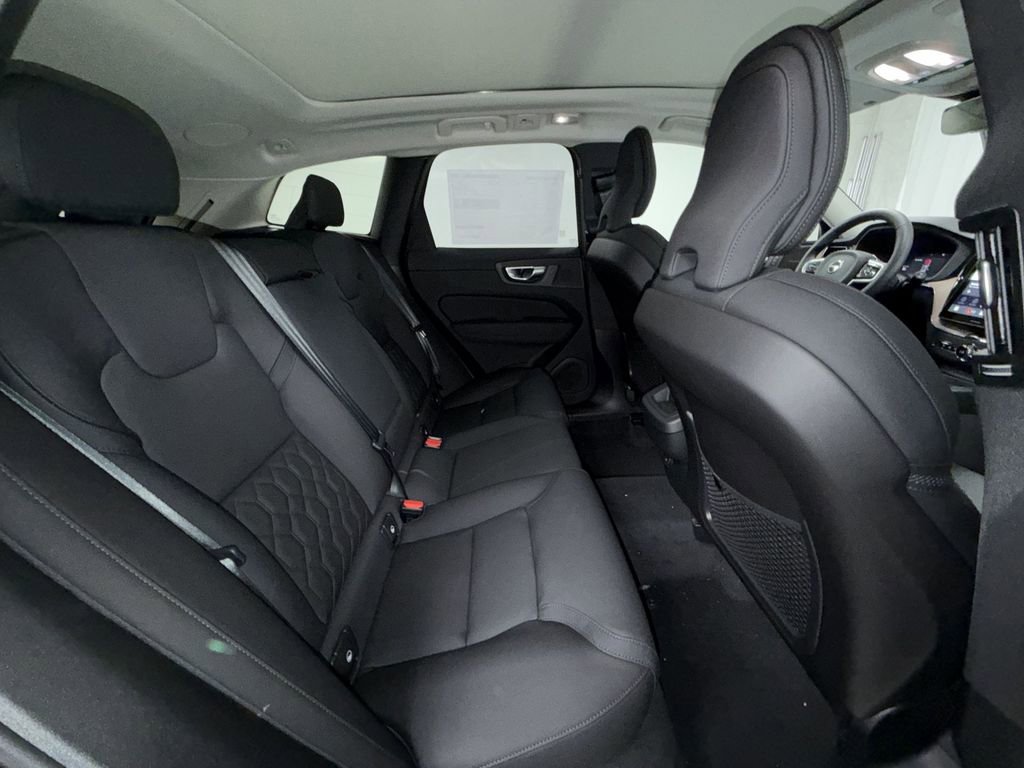 New 2026 Volvo XC60 B5 Plus w/ Climate Package image 17