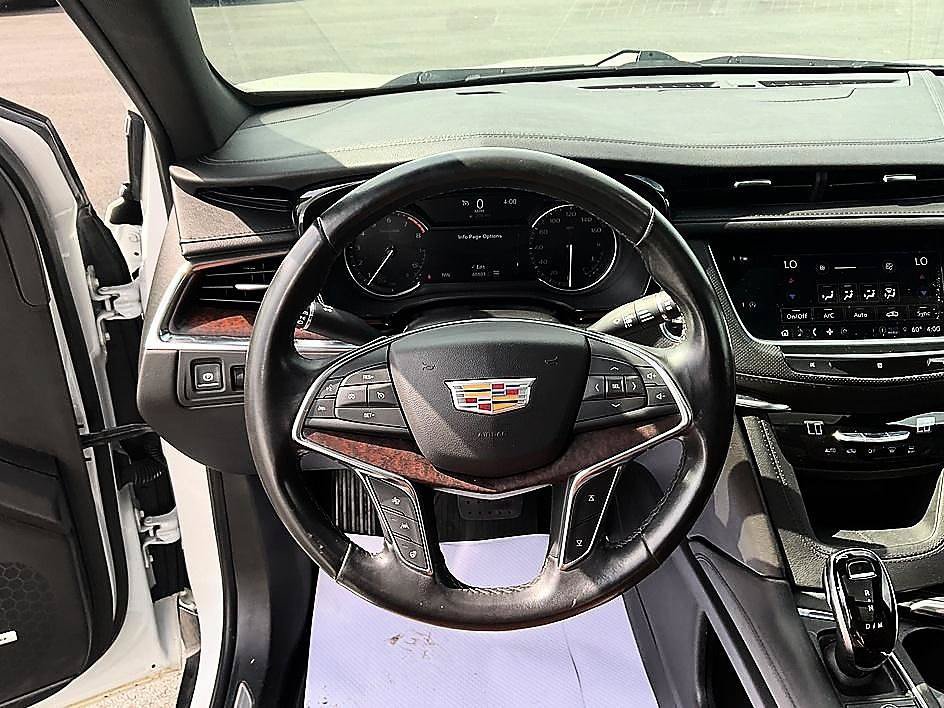 Used 2021 Cadillac XT5 Premium Luxury AWD/4WD image 32