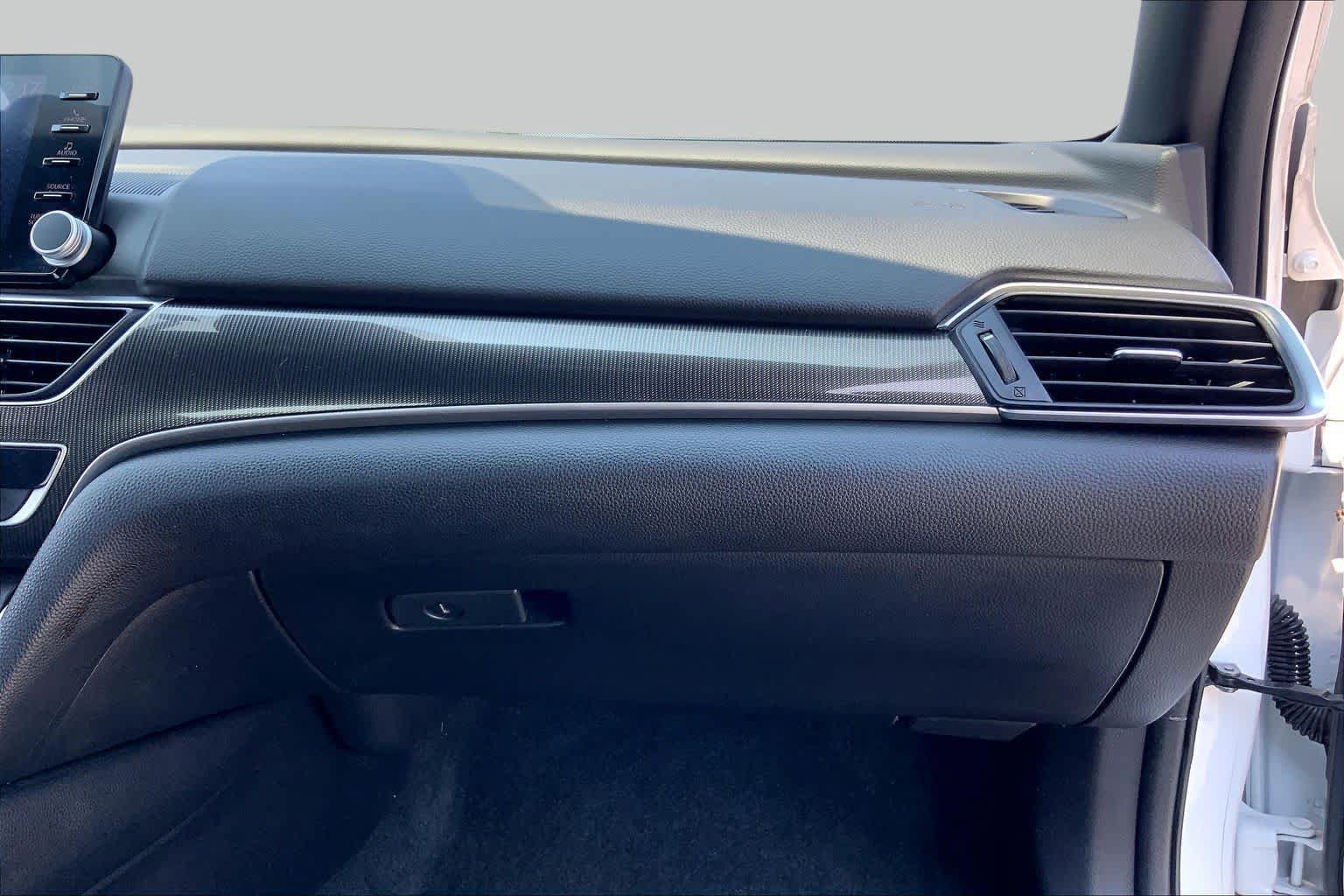 Used 2022 Honda Accord Sport image 18