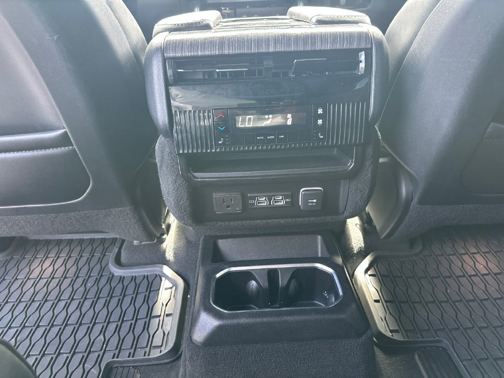Used 2022 Jeep Wagoneer Series II w/ Convenience Group I RWD image 24