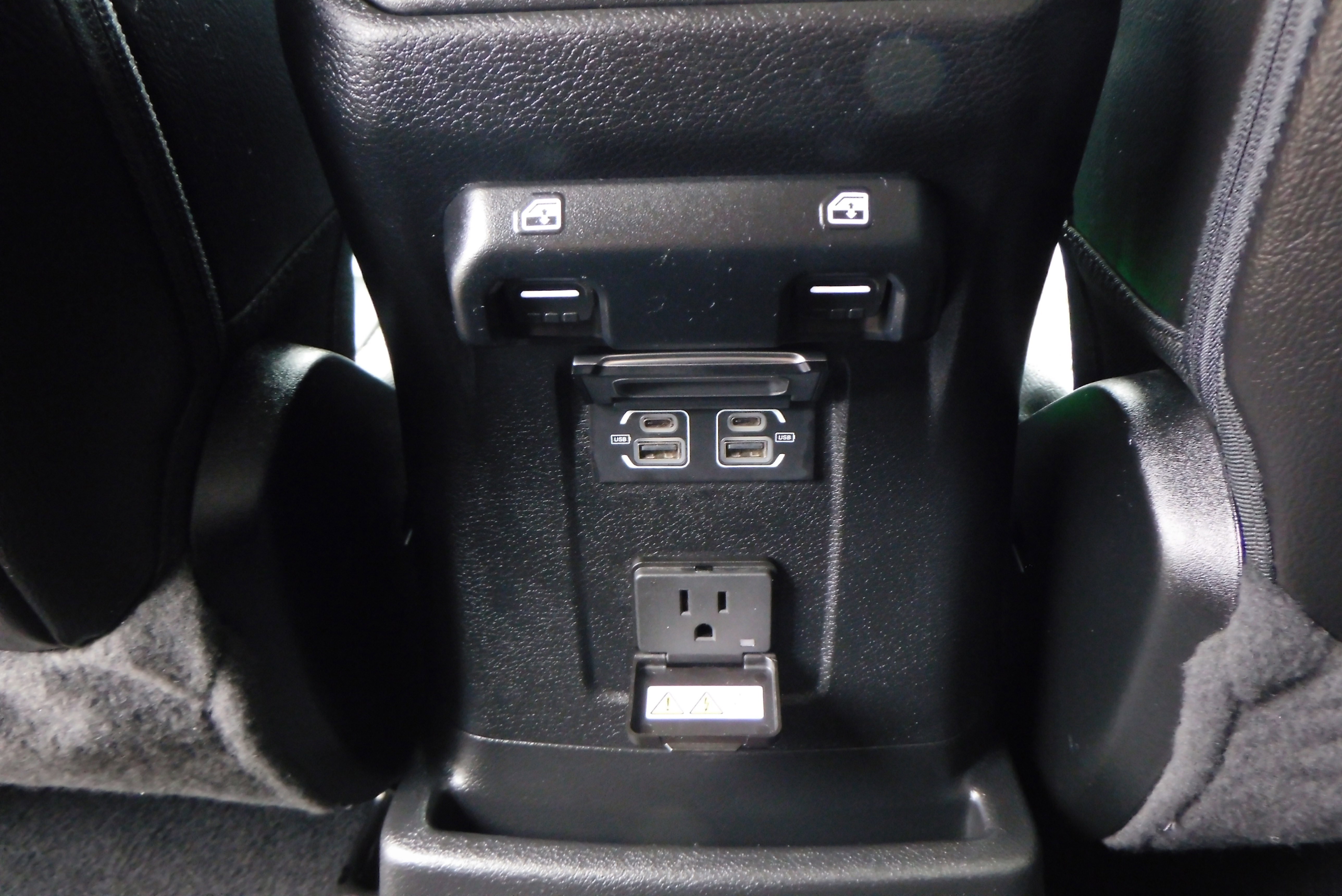 Used 2023 Jeep Wrangler High Altitude image 33