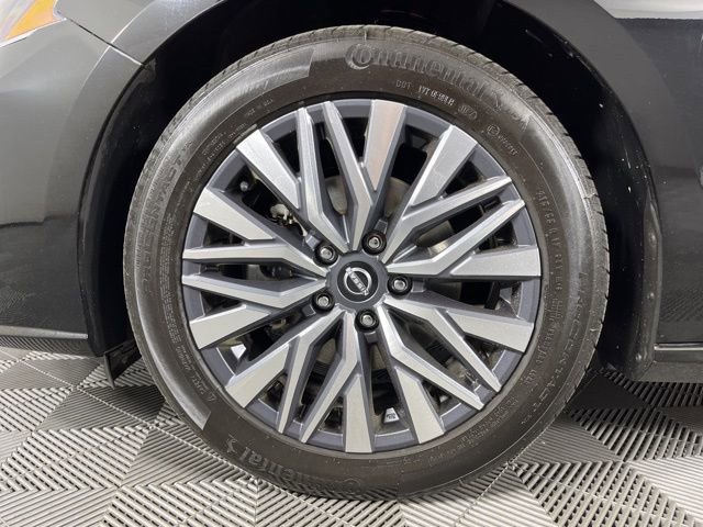 Used 2023 Nissan Altima 2.5 SV image 13