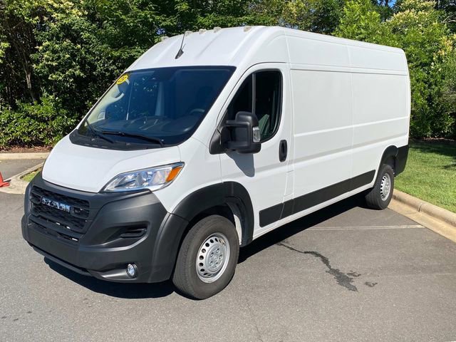 Used 2025 RAM ProMaster 2500 w/ Convenience Group FWD image 3