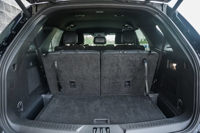 Used 2025 Ford Explorer ST-Line w/ ST-Line Street Pack AWD/4WD image 12