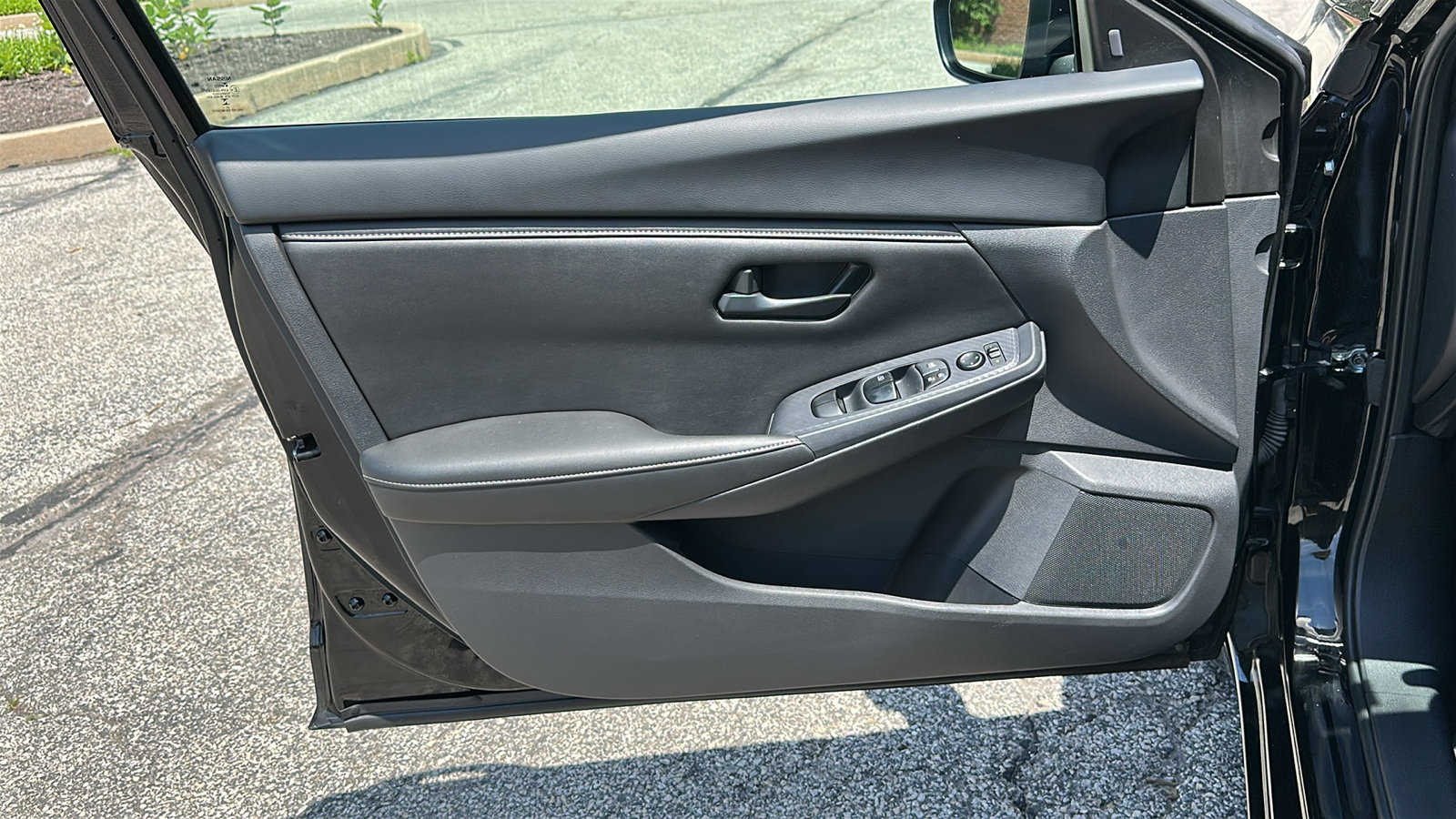 Used 2024 Nissan Sentra S FWD image 12