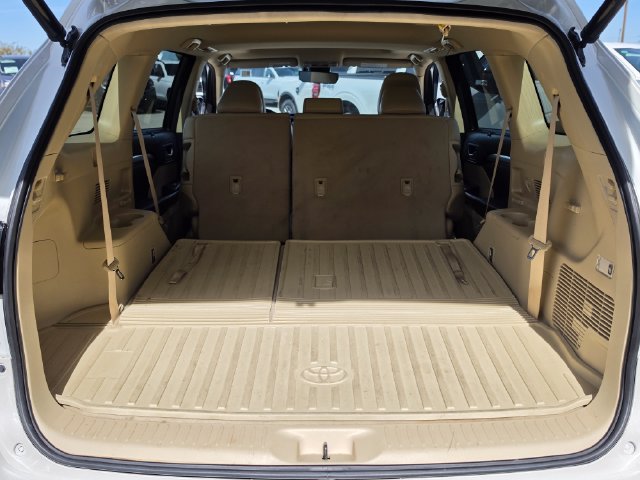 Used 2018 Toyota Highlander XLE AWD/4WD image 19