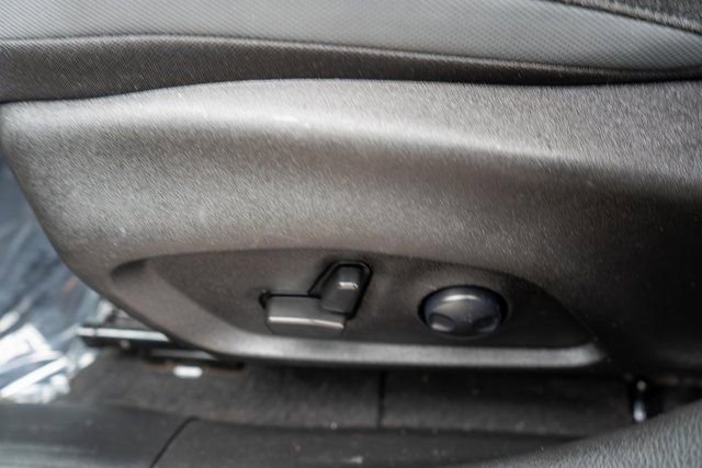 Used 2023 Jeep Renegade Latitude w/ Premium Group image 20