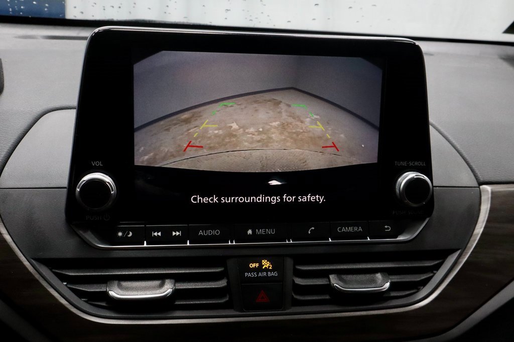 Used 2023 Nissan Altima 2.5 SV image 2