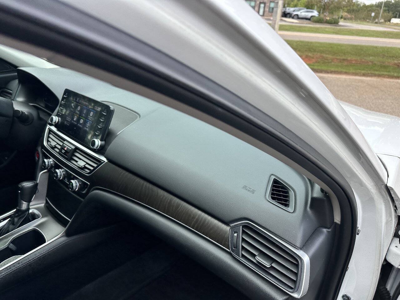Used 2020 Honda Accord EX-L image 18