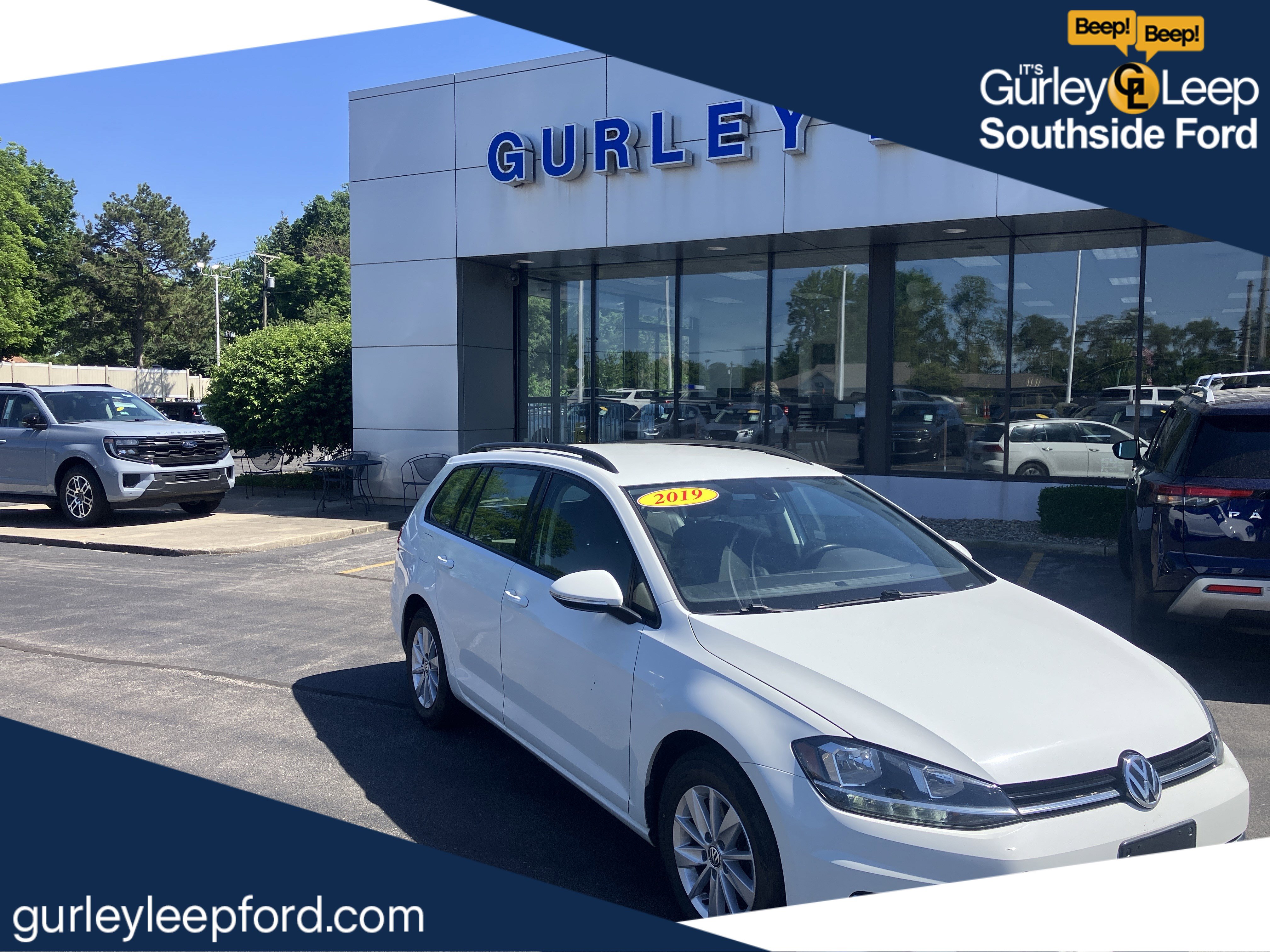 Used 2019 Volkswagen Golf S FWD image 1