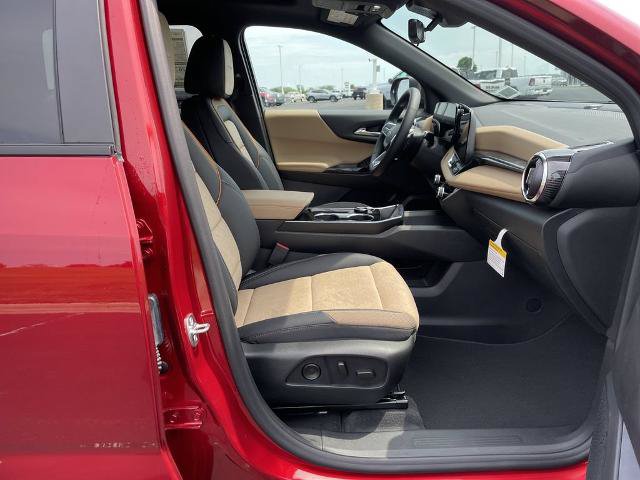 New 2026 Chevrolet Equinox ACTIV w/ Convenience Package III AWD/4WD image 26