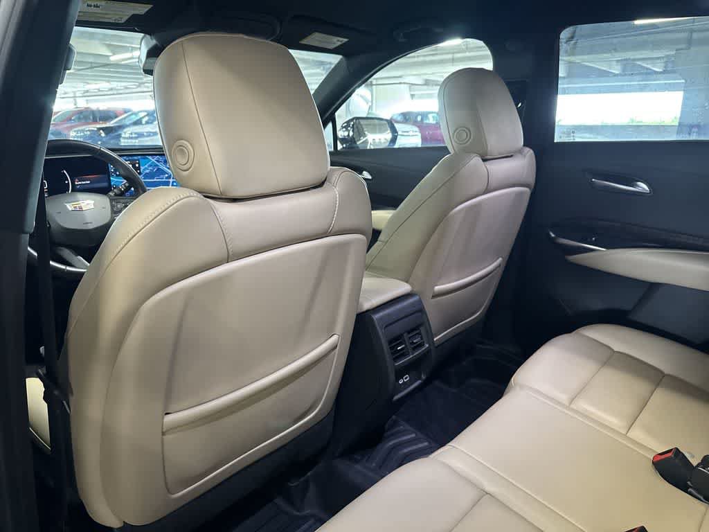 Used 2024 Cadillac XT4 Premium Luxury FWD image 22
