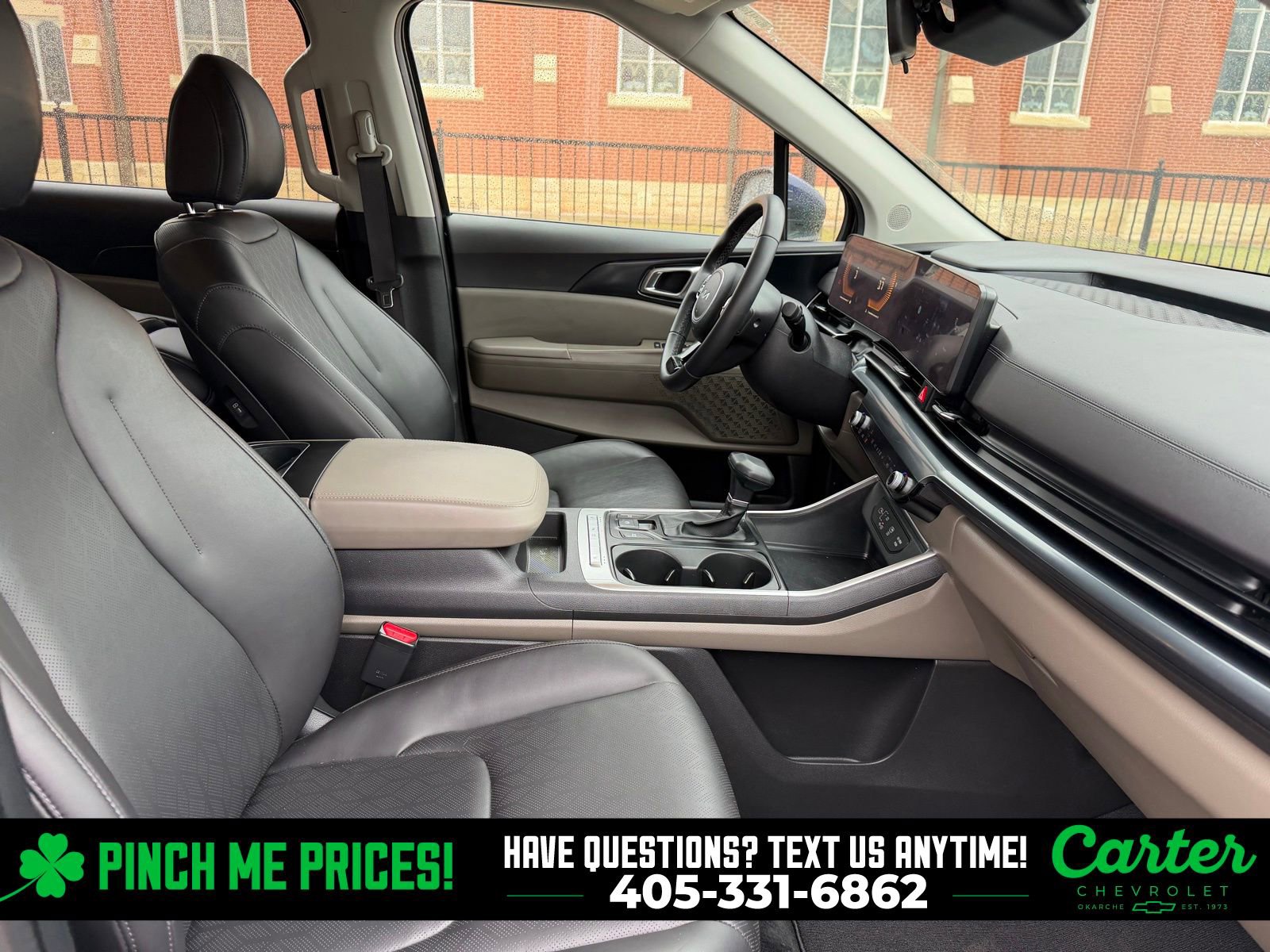 Used 2025 Kia Carnival image 6