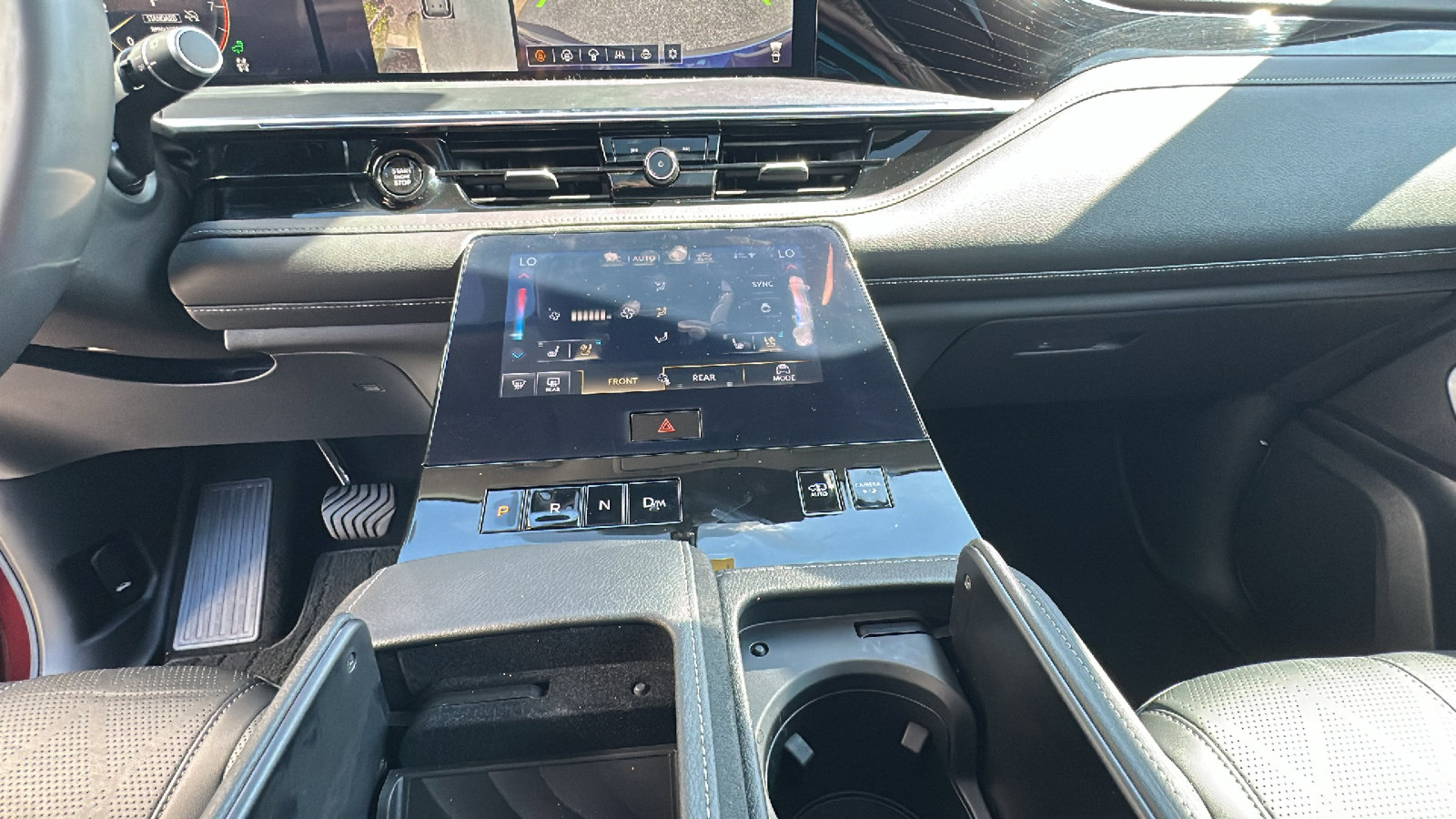 Used 2025 INFINITI QX80 Sensory image 21