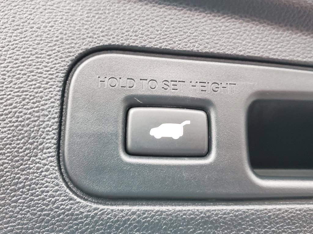 Certified 2023 Acura MDX SH-AWD image 9