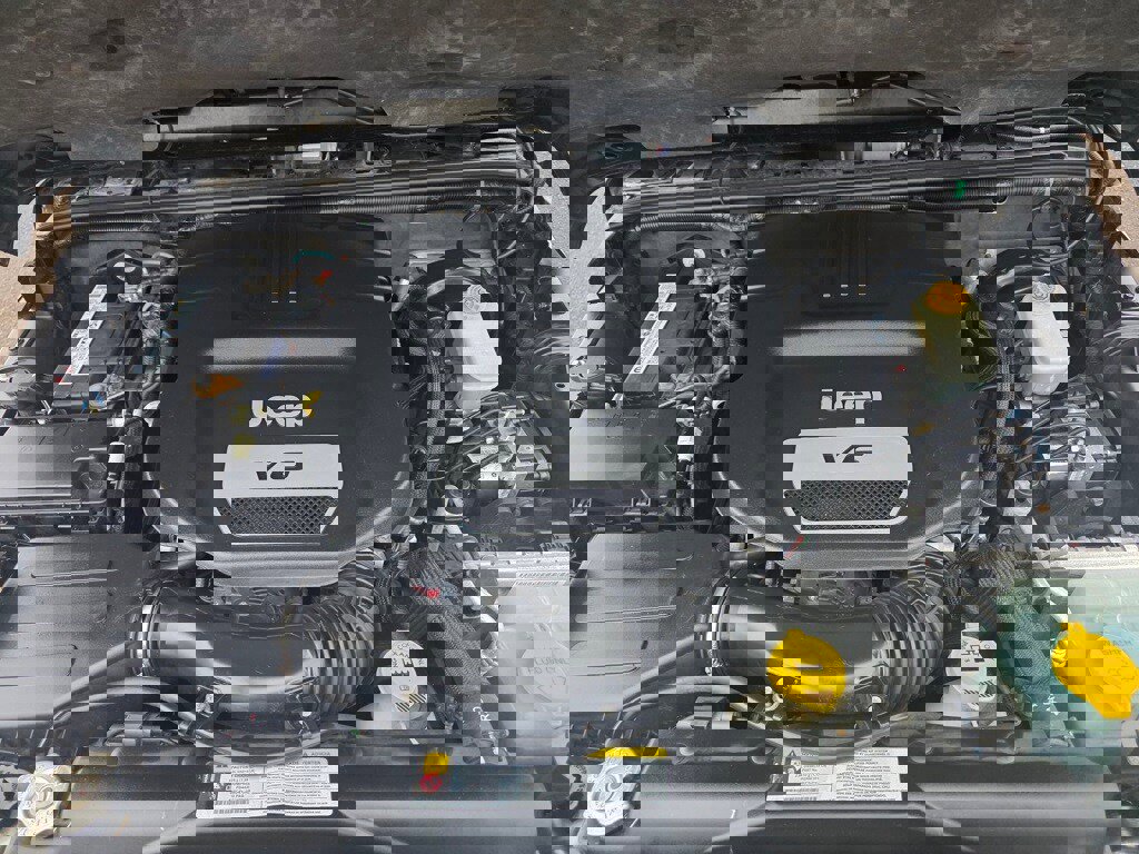 Used 2012 Jeep Wrangler Rubicon w/ Dual Top Group image 22