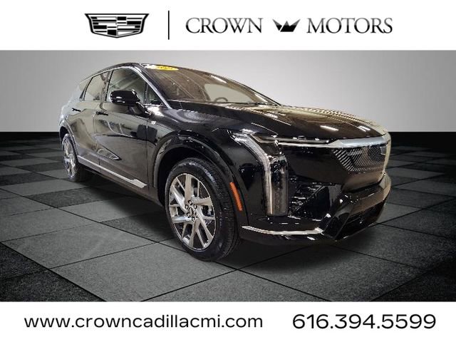 Used 2025 Cadillac Optiq Luxury 2 w/ LPO, Floor Liner Package AWD/4WD image 1