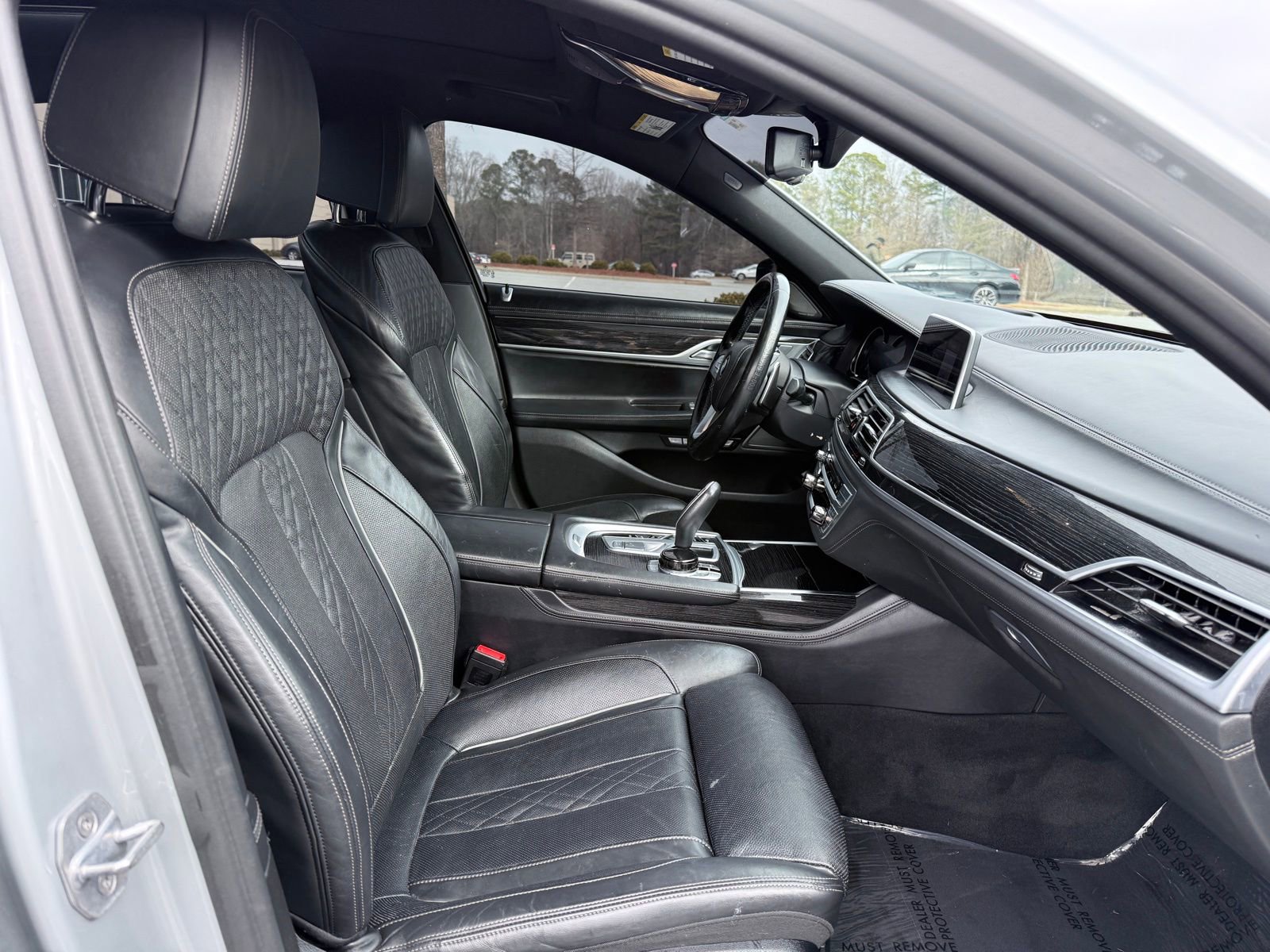 Used 2018 BMW 750i xDrive image 33