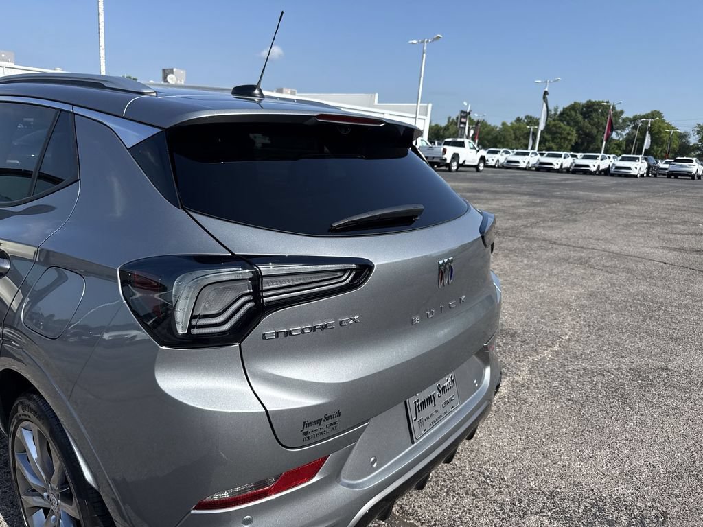 Certified 2026 Buick Encore GX Avenir w/ Avenir Technology Package FWD image 33