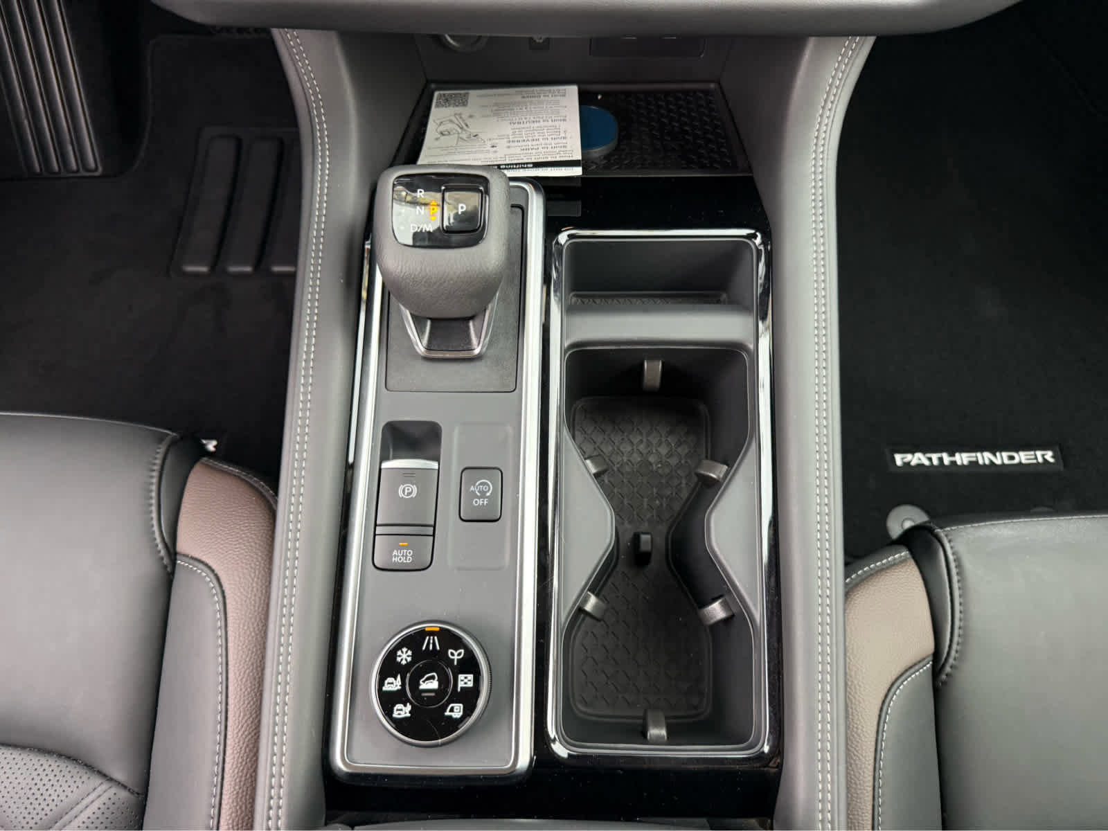 New 2026 Nissan Pathfinder Platinum AWD/4WD image 30