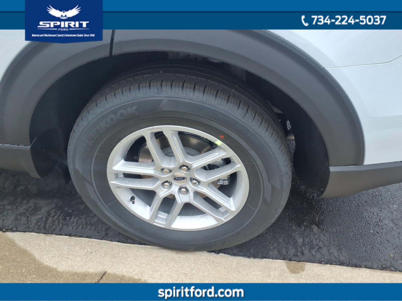 New 2026 Ford Explorer Active AWD/4WD image 5