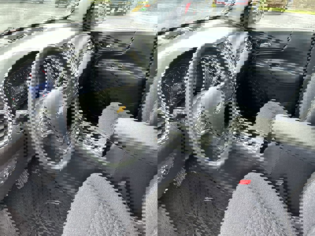 Used 2024 Chevrolet Equinox LT image 25