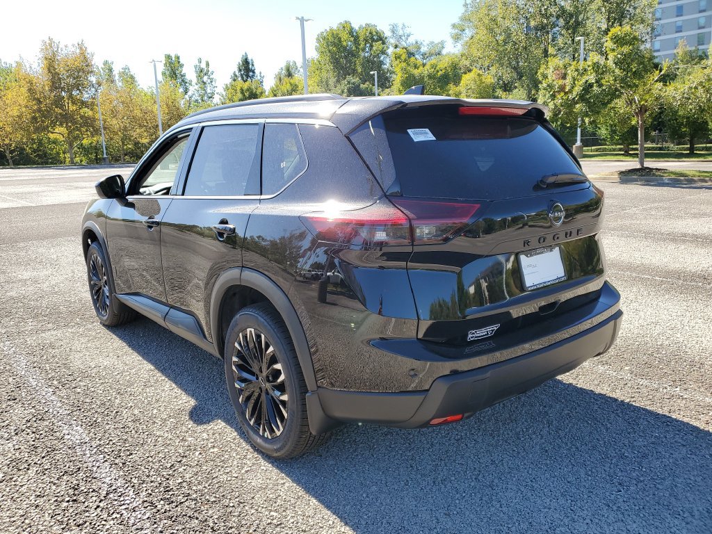 New 2026 Nissan Rogue Dark Armor FWD image 3