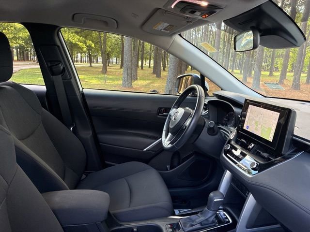 Used 2023 Toyota Corolla Cross LE FWD image 22