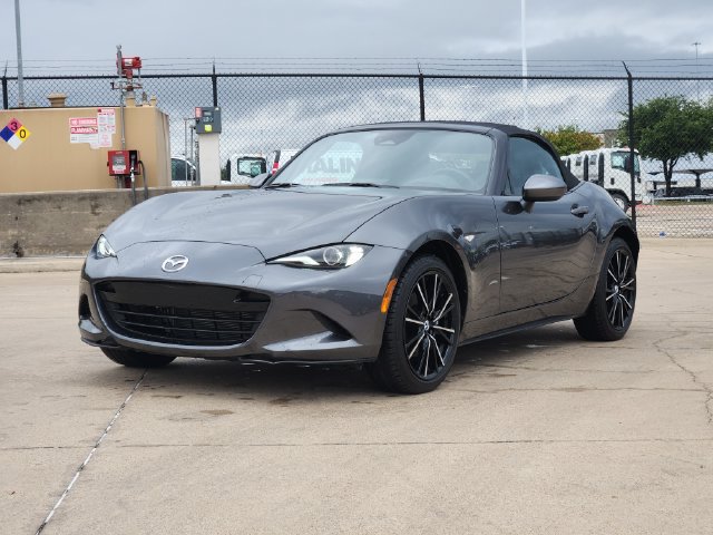 Used 2025 MAZDA MX-5 Miata Grand Touring RWD image 11