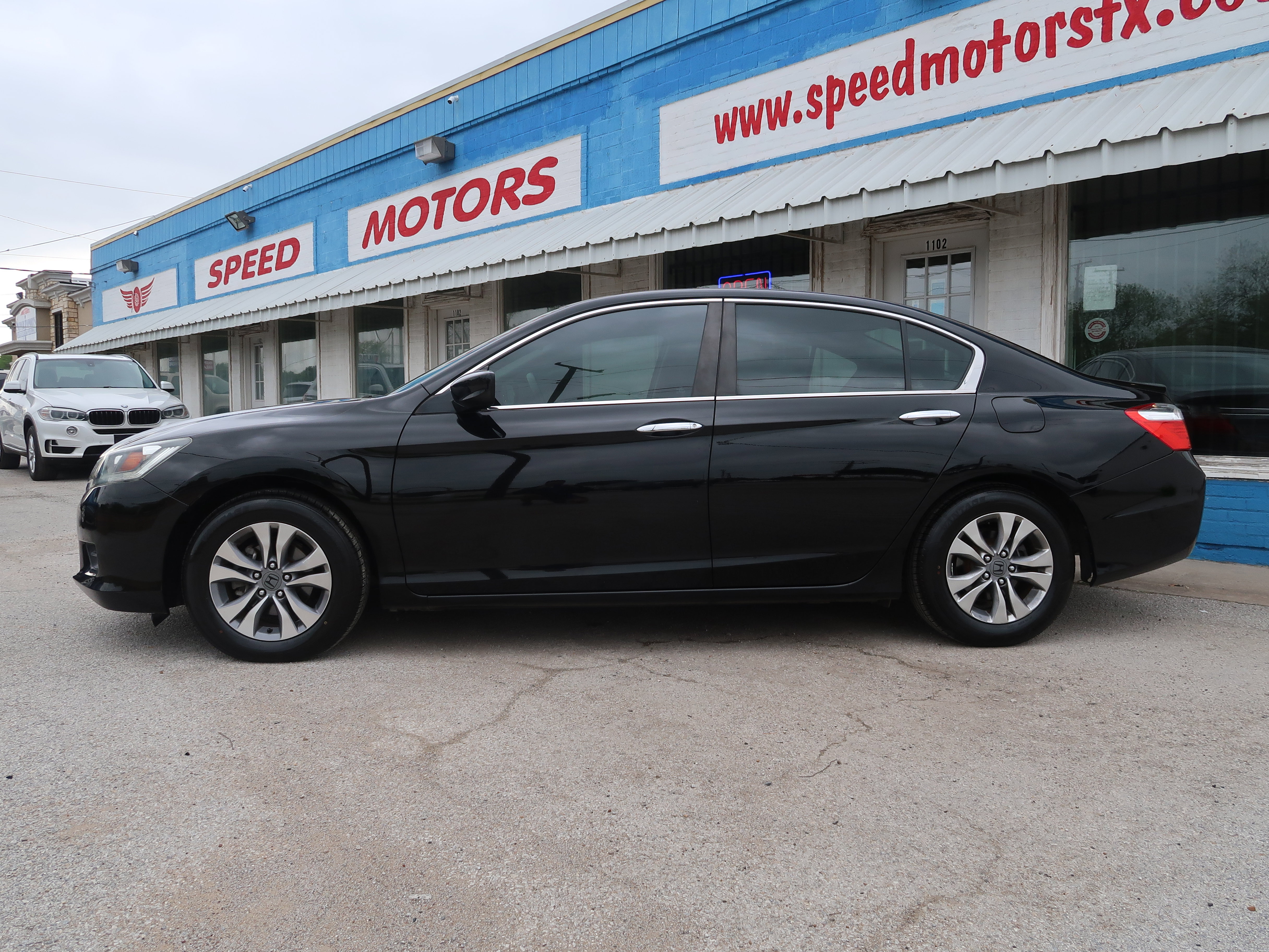 Used 2014 Honda Accord LX image 3