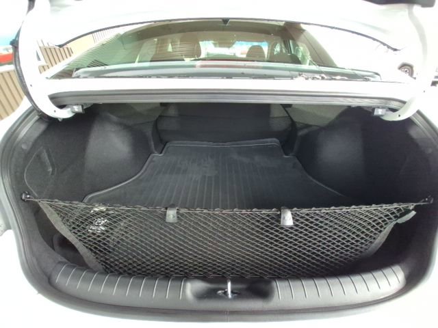 New 2026 Hyundai Elantra Blue image 16