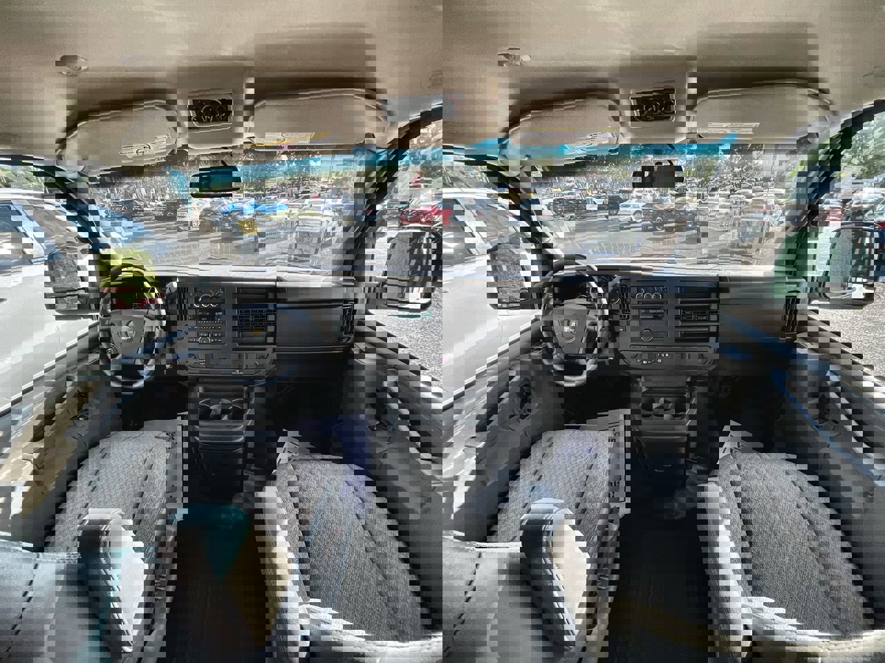 Used 2022 Chevrolet Express 3500 LS image 10