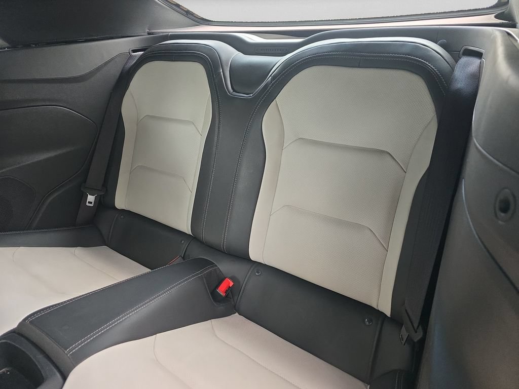 Used 2020 Chevrolet Camaro SS RWD image 23
