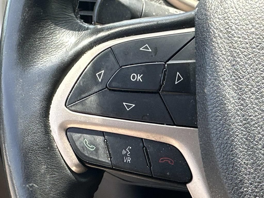 Used 2016 Jeep Cherokee Limited AWD/4WD image 27