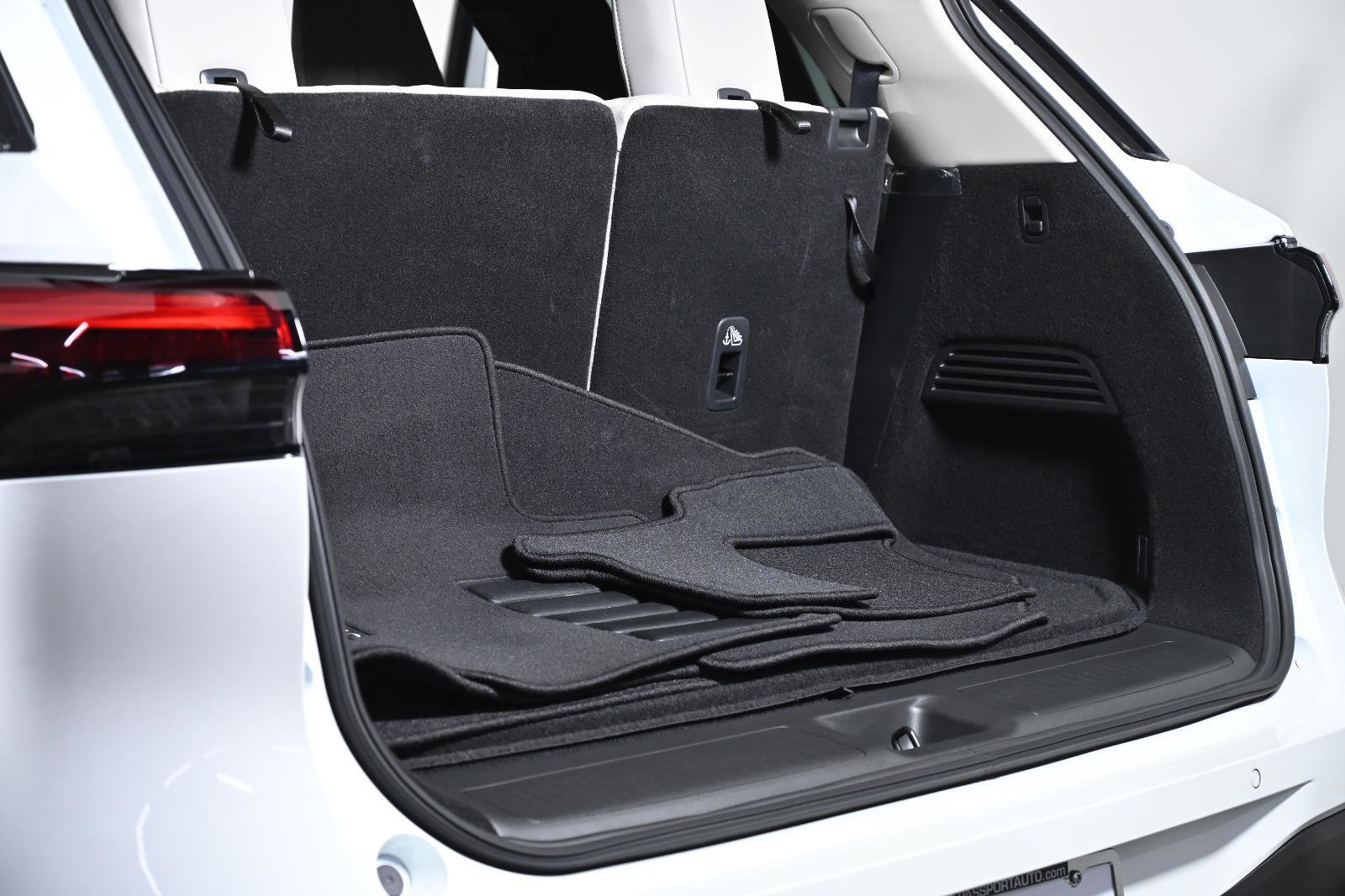 Certified 2026 INFINITI QX60 Luxe w/ Cargo Package image 33