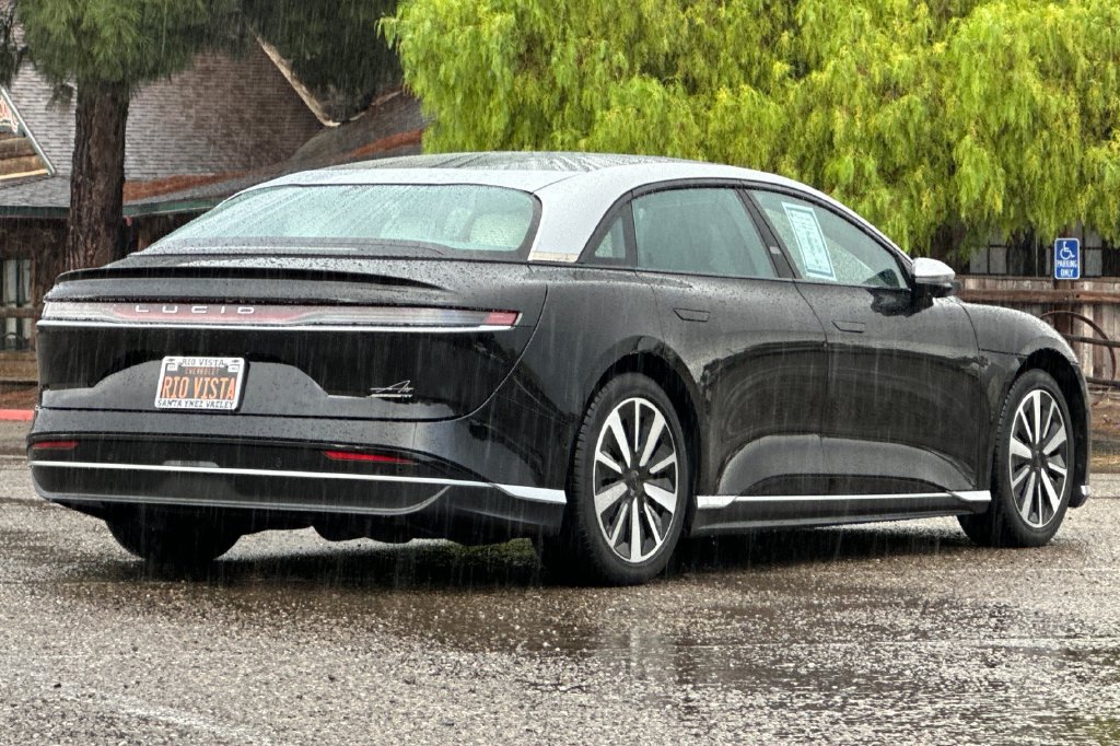 Used 2022 Lucid Air Dream Edition AWD/4WD image 4