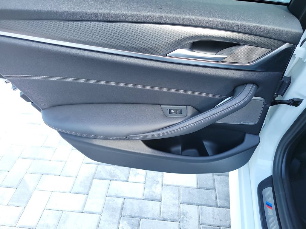 Used 2022 BMW 540i w/ M Sport Package RWD image 22
