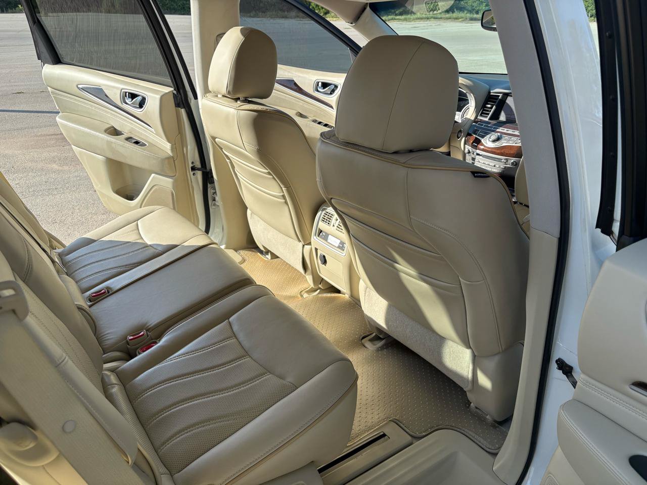 Used 2013 INFINITI JX35 AWD w/ Premium Pkg image 29