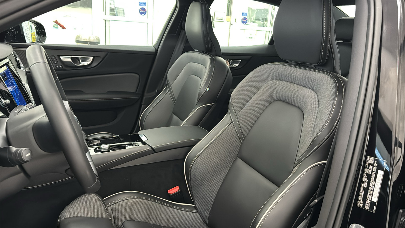 Used 2024 Volvo S60 T8 Plus w/ Climate Package AWD/4WD image 23