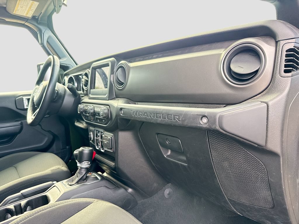 Used 2023 Jeep Wrangler Unlimited w/ Cold Weather Group AWD/4WD image 32