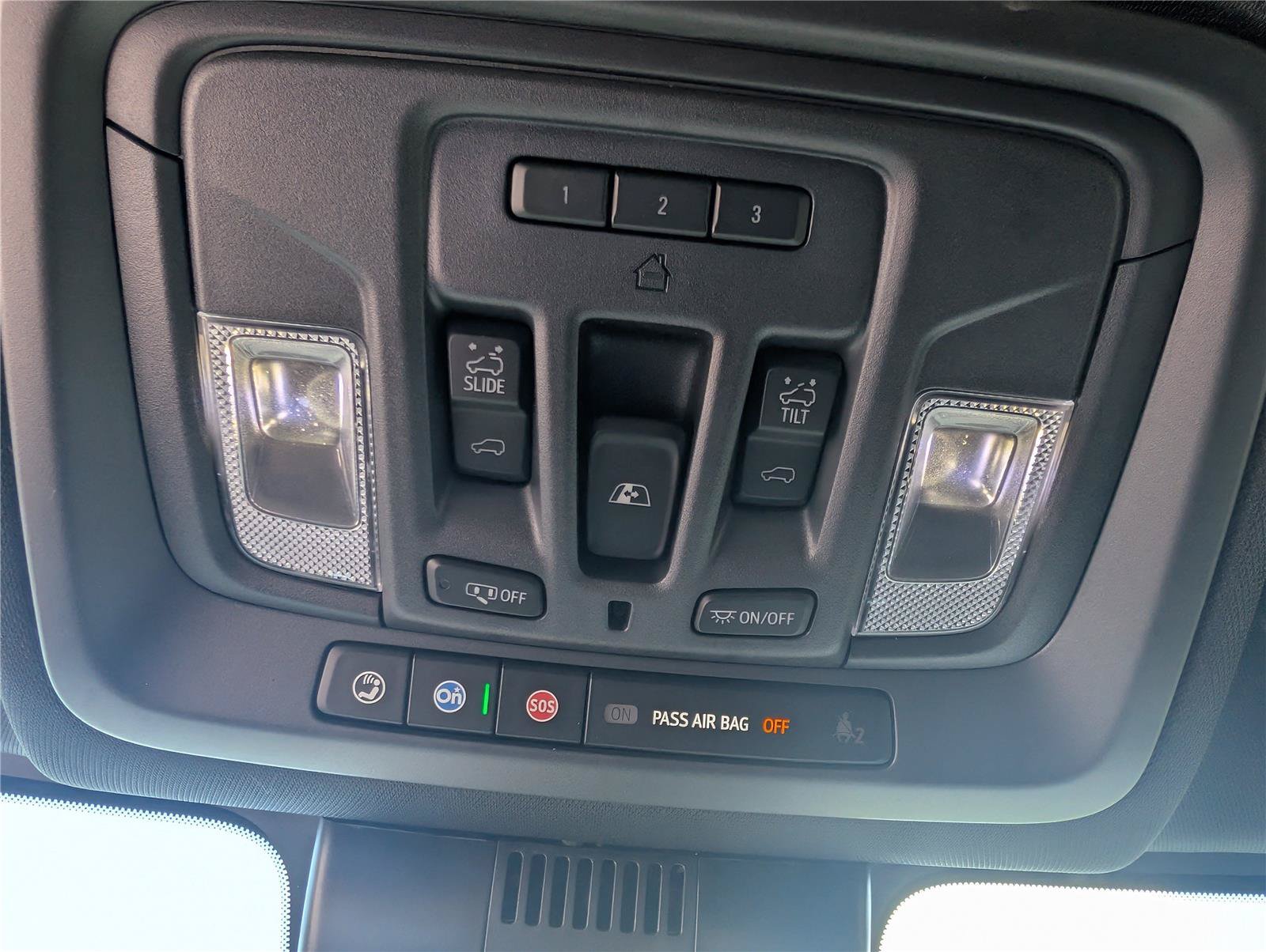 Used 2024 Chevrolet Silverado 2500 High Country w/ Technology Package AWD/4WD image 23