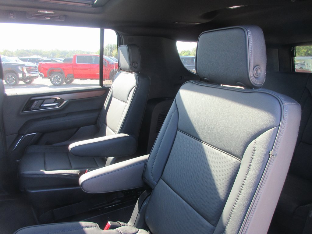 New 2026 GMC Yukon XL Denali w/ Sun & Power Step Package image 13