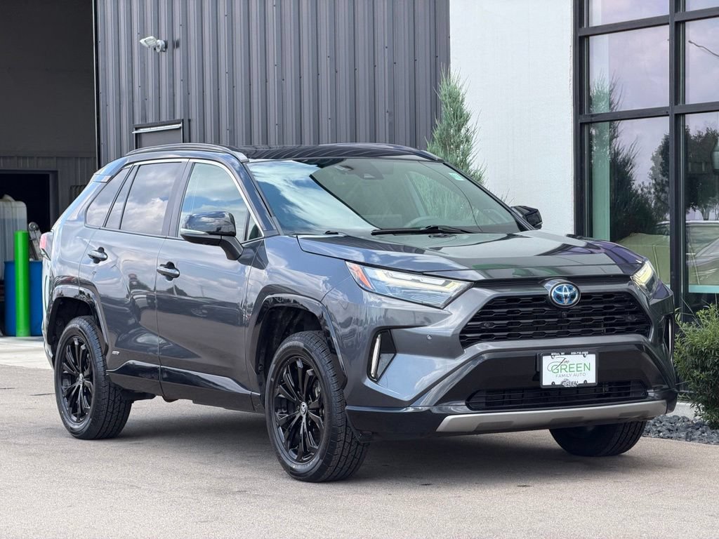 Used 2024 Toyota RAV4 XSE w/ Advanced Technology Package AWD/4WD image 4