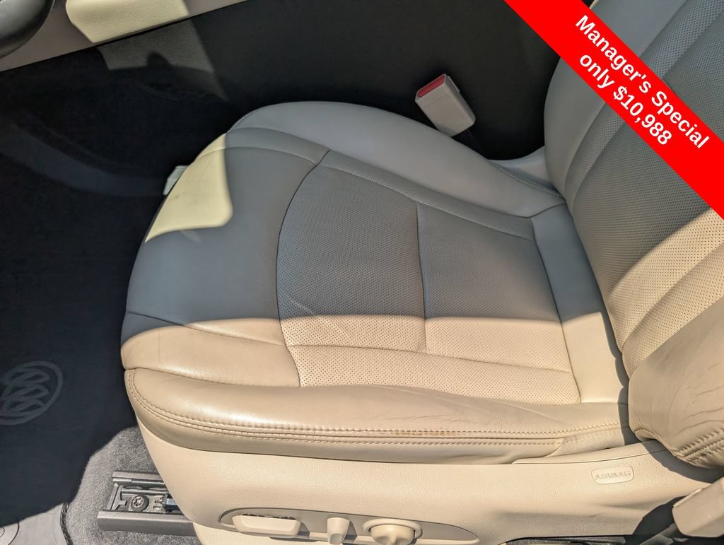 Used 2018 Buick Enclave Premium w/ Experience Buick Package FWD image 23